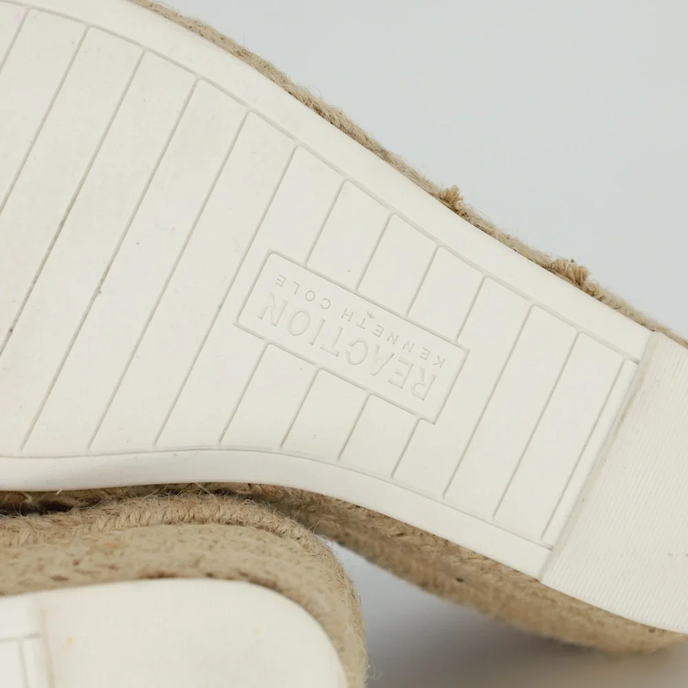 KENNETH COLE REACTION Clo A-Line‎ Wedge